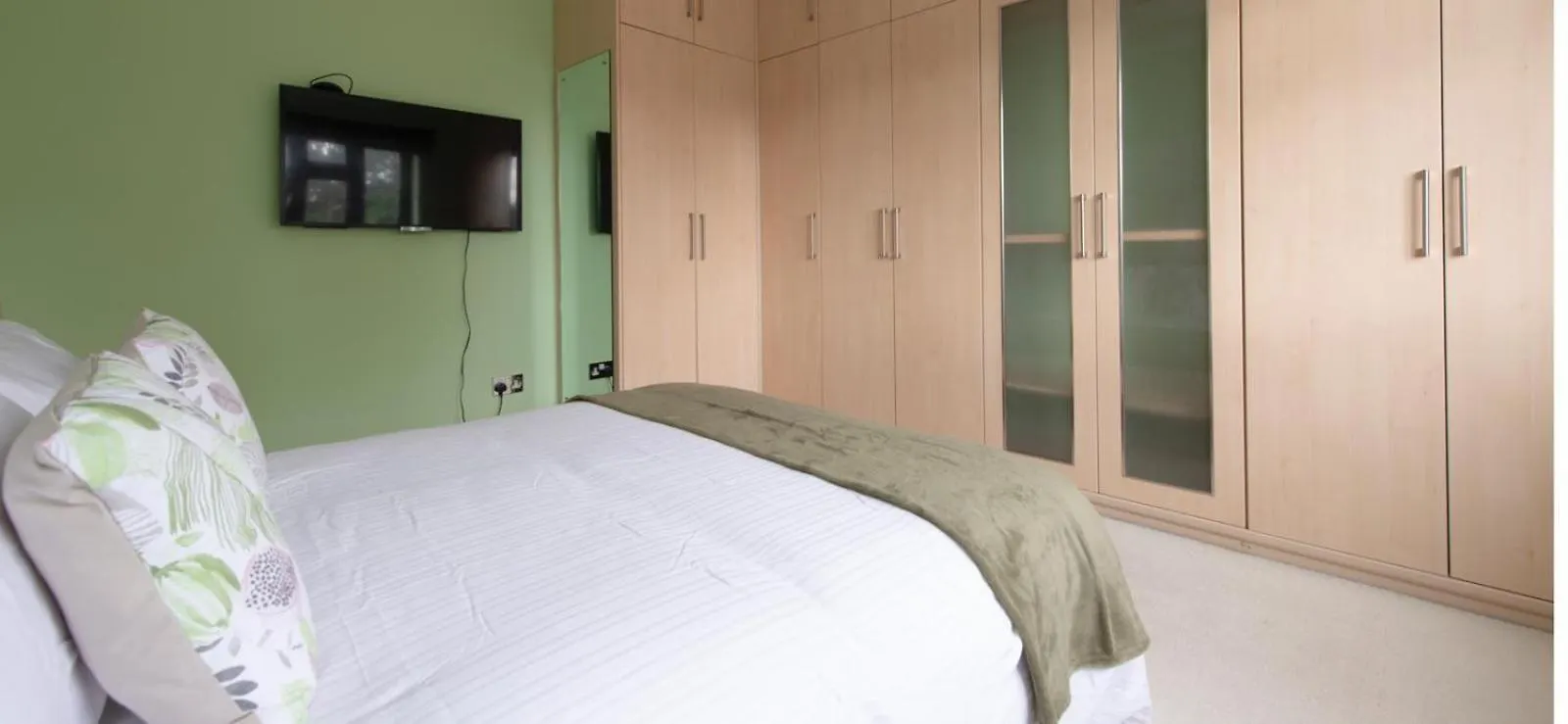 Apartment Spacious 6 Bed House 10 Beds In Blackheath London