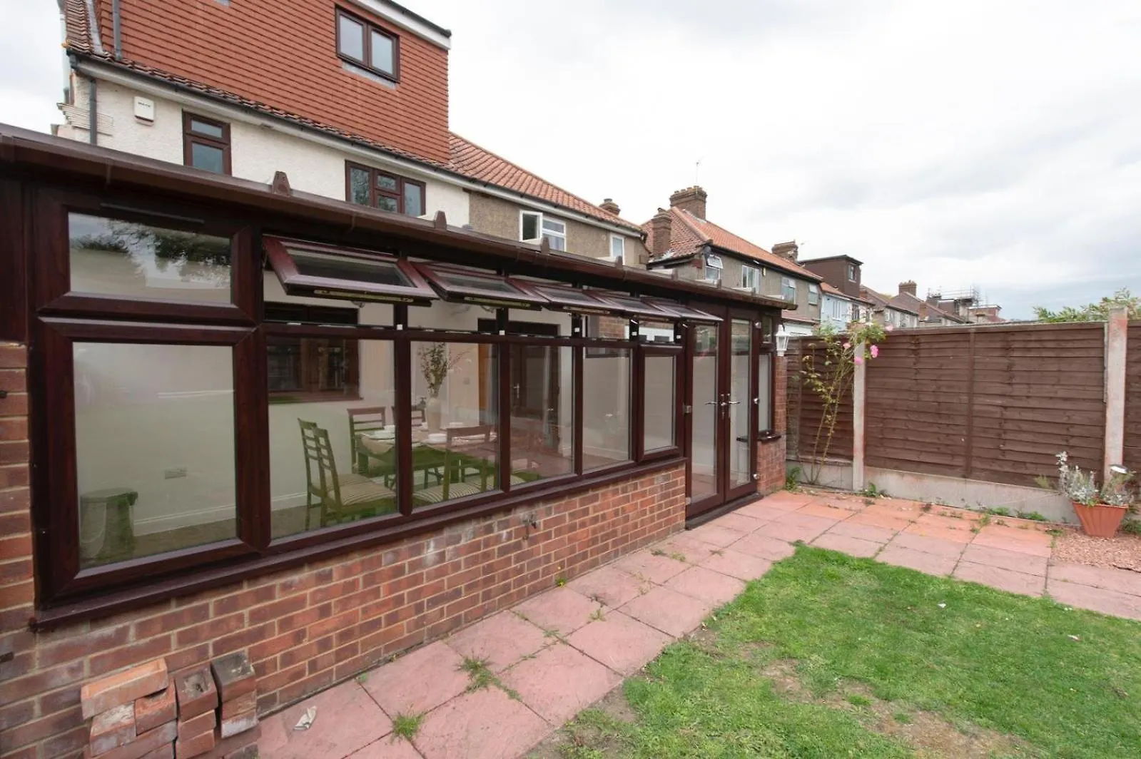 Spacious 6 Bed House 10 Beds In Blackheath London
