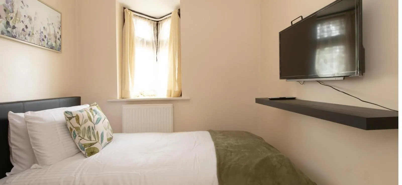 Spacious 6 Bed House 10 Beds In Blackheath London