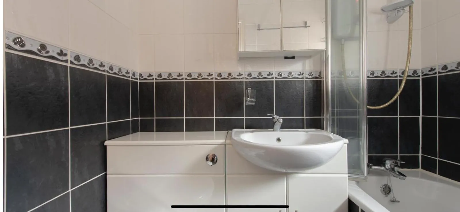 Spacious 6 Bed House 10 Beds In Blackheath London 0*,  United Kingdom