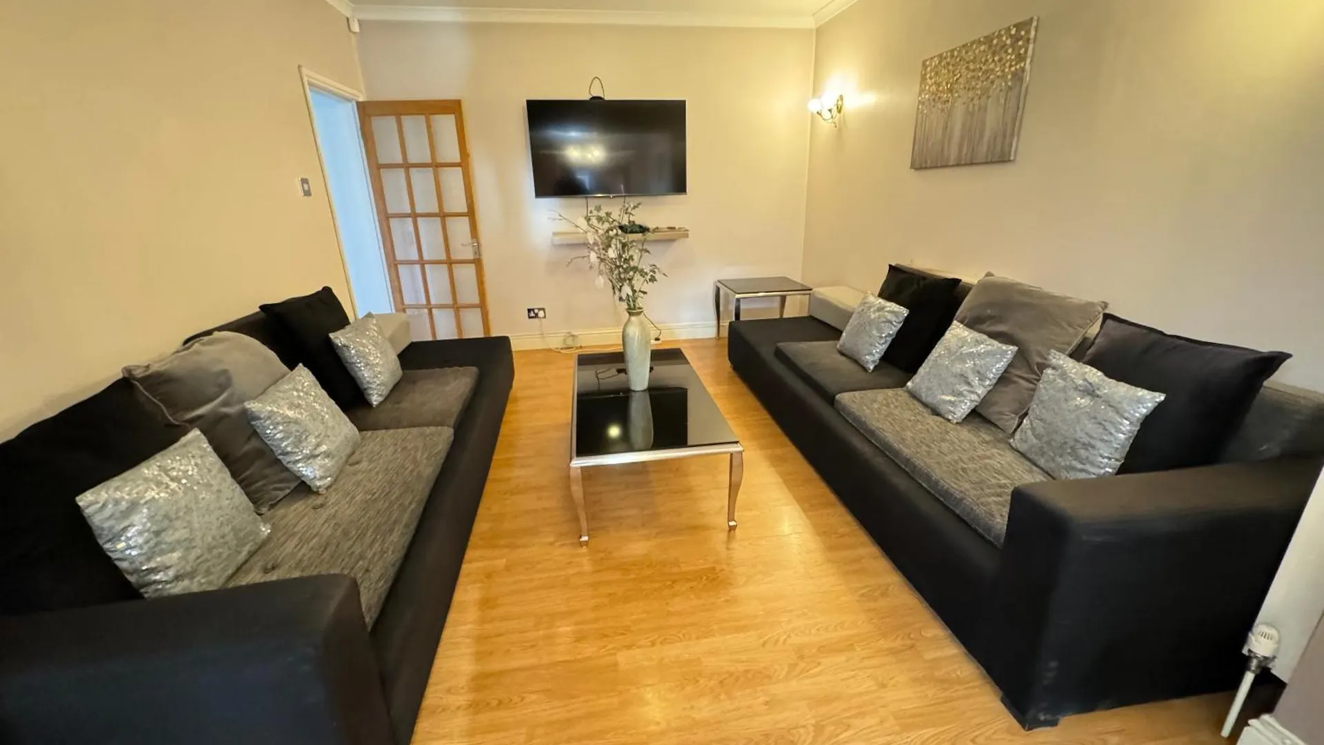 Spacious 6 Bed House 10 Beds In Blackheath London 0*,  United Kingdom