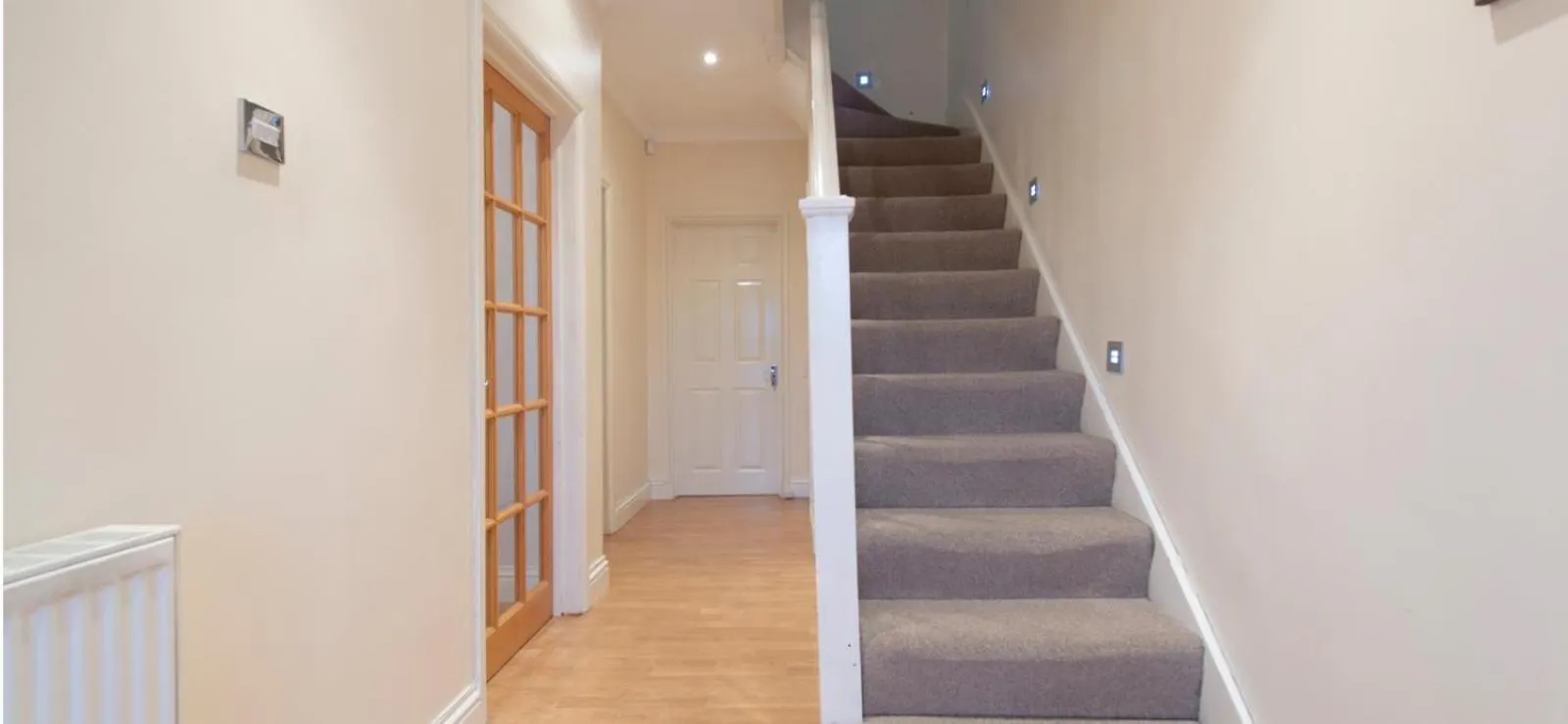 Spacious 6 Bed House 10 Beds In Blackheath contacts